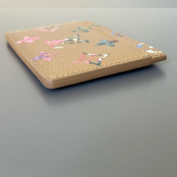 Louis Vuitton Limited Edition Garden Collection Metallic Gold Cardholder (NWOT) - Picture 7 of 12